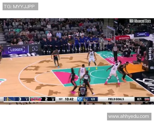 2013年NBA季后赛马刺与勇士的激烈对决回顾与分析