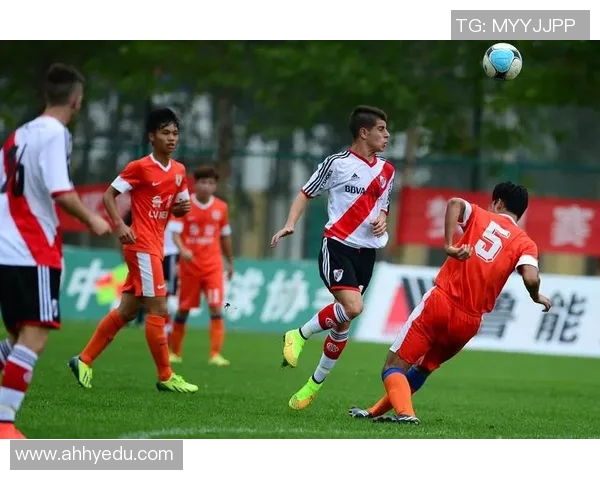 2019年鲁能与人和精彩对决比赛录像回顾与分析 2019年鲁能与人和精彩对决比赛录像回顾与分析