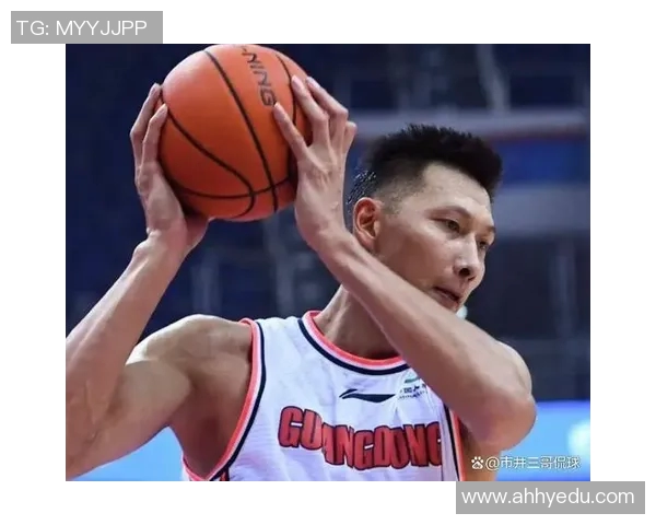 易建联的篮球传奇之路:从青年才俊到国家队核心的成长历程与辉煌成就 易建联的篮球传奇之路:从青年才俊到国家队核心的成长历程与辉煌成就