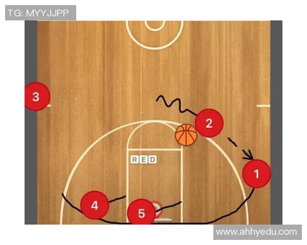 热火与小牛常规赛激战回顾双方球员表现与战术分析 热火与小牛常规赛激战回顾双方球员表现与战术分析