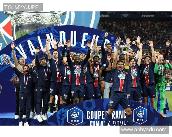 激情对决直播曼联与国际米兰巅峰对决精彩瞬间全程回顾 激情对决直播曼联与国际米兰巅峰对决精彩瞬间全程回顾