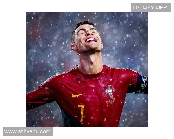 2012年欧洲杯意大利对德国比赛回顾张路解读精彩瞬间与战术分析 2012年欧洲杯意大利对德国比赛回顾张路解读精彩瞬间与战术分析