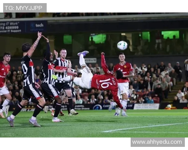 曼联对阵伯恩利精彩直播全程回顾与赛后分析