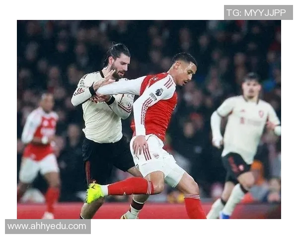 利物浦对曼城精彩对决全程直播尽在这里，快来一起见证足球盛宴