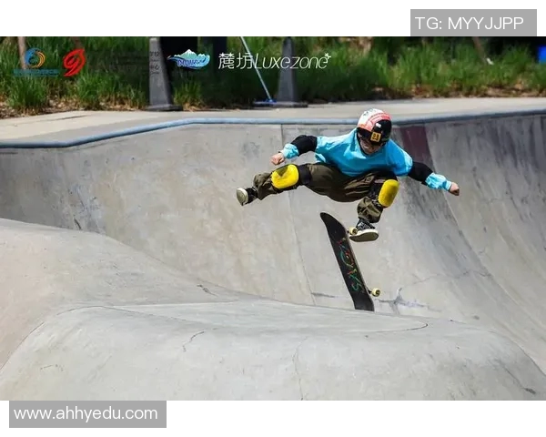 城市马拉松赛中成都滑板队个人能力的精彩表现与深度分析MBA