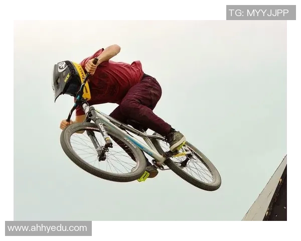 成都极限运动队包夹策略分析与得失评估探讨 成都极限运动队包夹策略分析与得失评估探讨