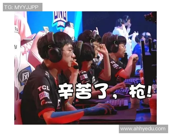 LNG战队反击之路：成功与失误交织的精彩瞬间分析